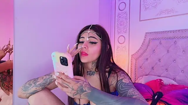 Cori Paige online show from February 21, 6:36 am