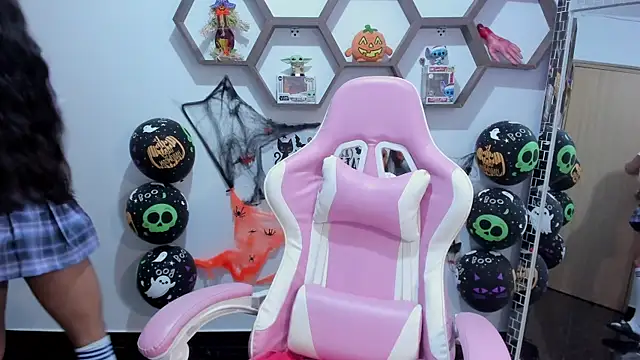 SharonSander online show from October 27, 10:26 pm