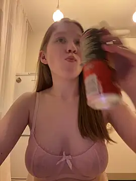 Eva Weyne online show from March 21, 8:14 pm