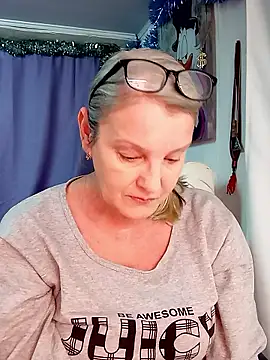 irinamaux online show from January 7, 12:58 am