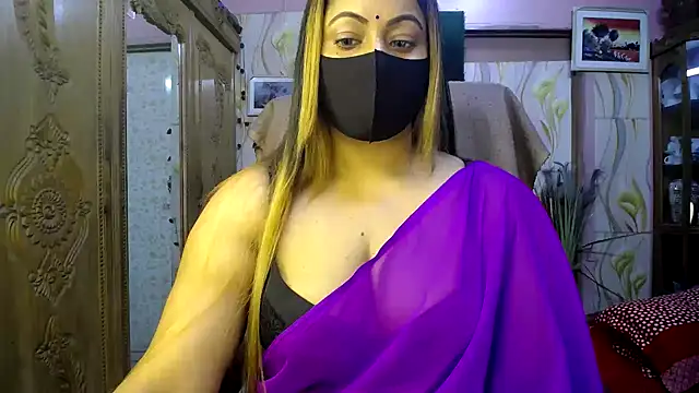 SeductiveMahira online show from September 20, 1:27 am