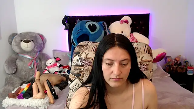 Snapshot of Lorenahot_06 chatting on October 11, 5:26 pm Lorenahot 06 online show from October 11, 5:26 pm