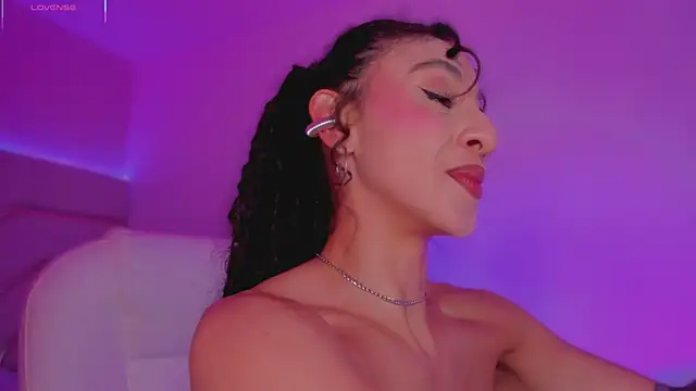 MiissCharlotte online show from November 7, 4:18 am