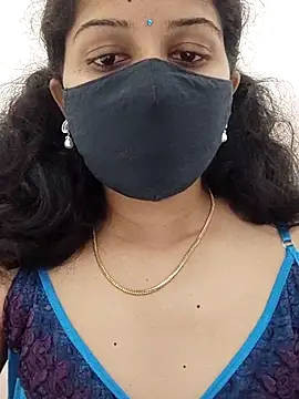 Snapshot of Angleannie chatting on October 31, 4:33 pm Angleannie online show from October 31, 4:33 pm