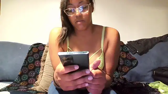 Synfulsymone9 online show from October 15, 9:28 pm