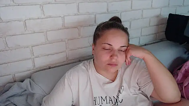 Snapshot of Crazyy_girl_ chatting on September 21, 3:43 pm Crazyy girl online show from September 21, 3:43 pm