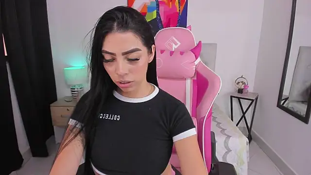 KristalFoxx online show from September 22, 8:29 pm