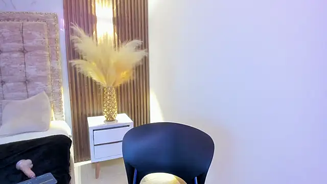 ada mclaine online show from February 11, 1:12 pm