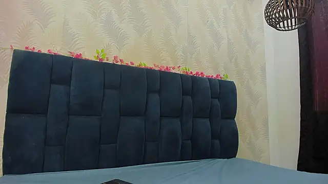 Ammy Connor1 online show from February 13, 8:10 pm