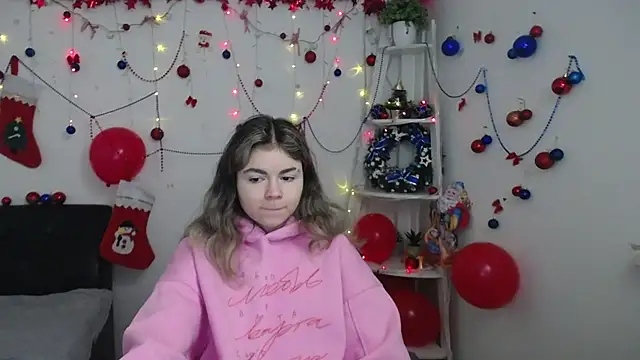 TinaRedly online show from December 18, 7:07 pm