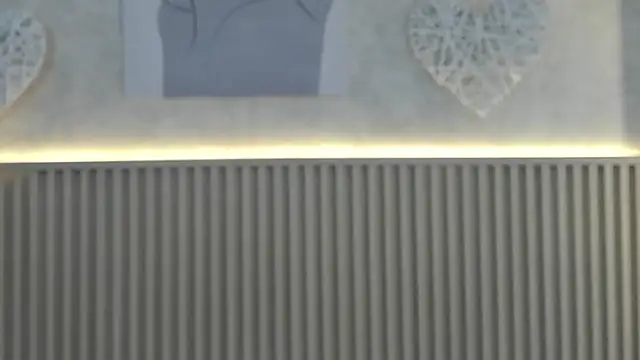 charlottebrowns  online show from February 26, 12:15 pm