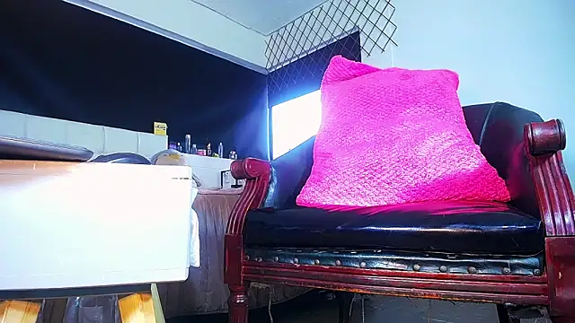 bellatrixx 69 online show from January 6, 11:47 am