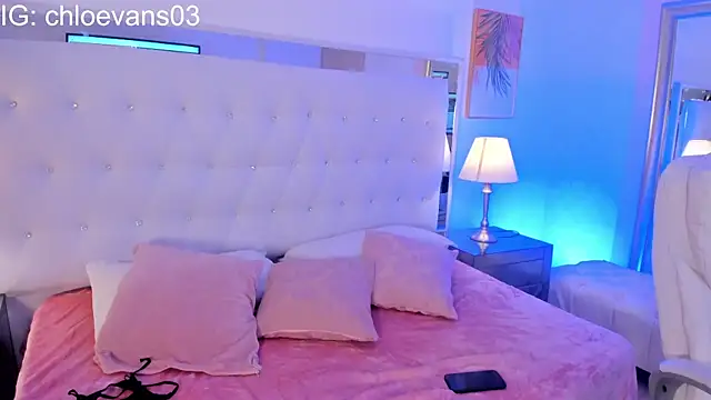 Chloe evans   online show from November 19, 11:54 am