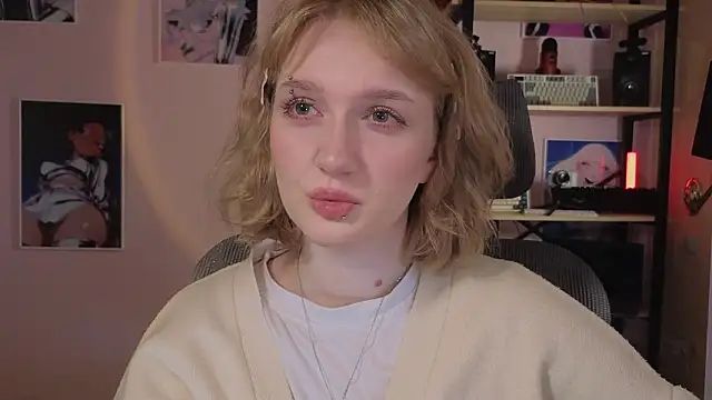 ELLIEJAY online show from February 20, 5:28 am