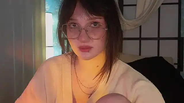 ELLIEJAY online show from October 23, 5:35 am