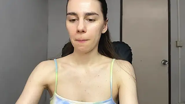 Snapshot of SassyJessi chatting on September 17, 5:05 am SassyJessi online show from September 17, 5:05 am
