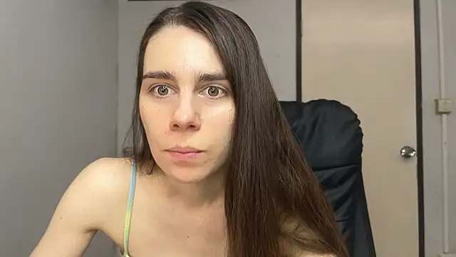 Snapshot of SassyJessi chatting on September 14, 4:43 am SassyJessi online show from September 14, 4:43 am