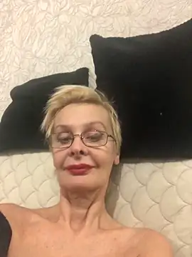 HelgaHimmell online show from November 18, 8:32 pm