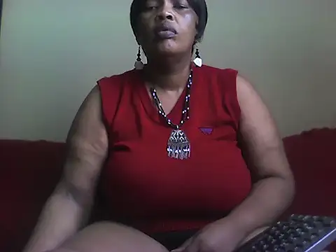 Snapshot of SexxyBoob chatting on September 20, 11:19 am SexxyBoob online show from September 20, 11:19 am