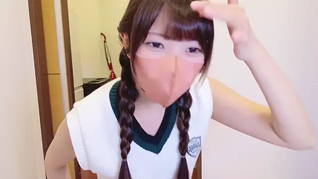 Snapshot of Naachan_ chatting on September 19, 9:52 am Naachan online show from September 19, 9:52 am