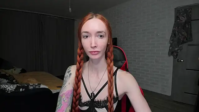 Roxy Silver online show from October 19, 8:44 pm