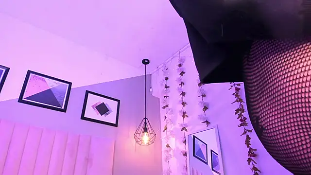 Violetta Nur online show from September 9, 11:48 pm