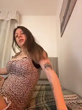 Sashabunny online show from April 16, 9:39 pm