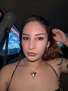 Mon Cherry online show from November 12, 1:25 am