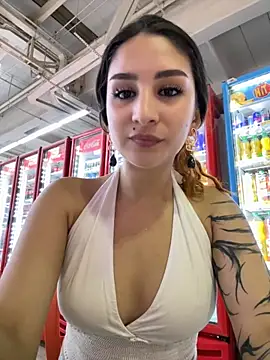 Mon Cherry online show from November 11, 1:01 am