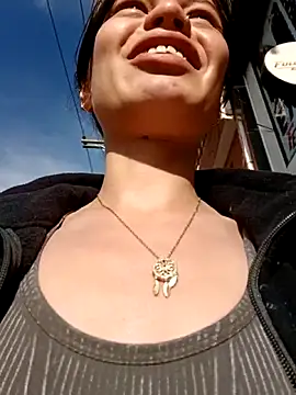 Violeta 12- online show from February 9, 1:02 pm