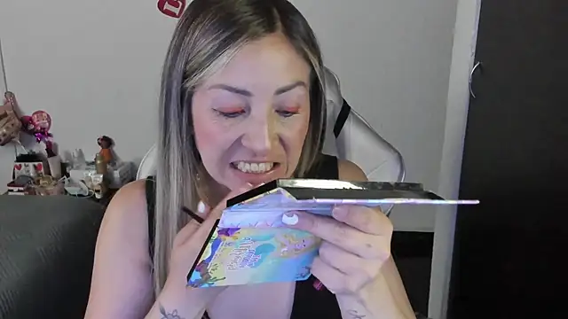 Andreina Suann online show from December 15, 12:32 pm