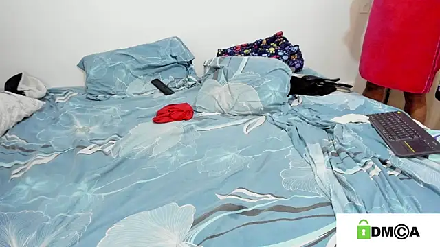 loreth J online show from February 19, 3:44 pm