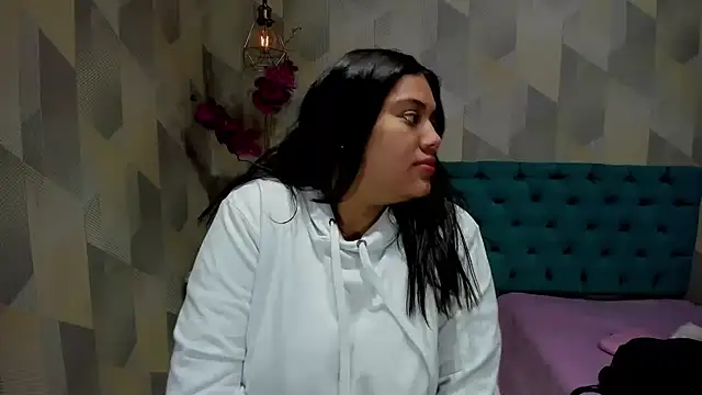 LindaBreeS online show from October 27, 4:13 pm