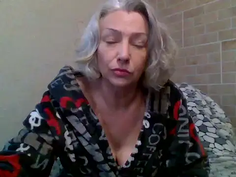 Lorie Carrie online show from December 19, 12:08 pm