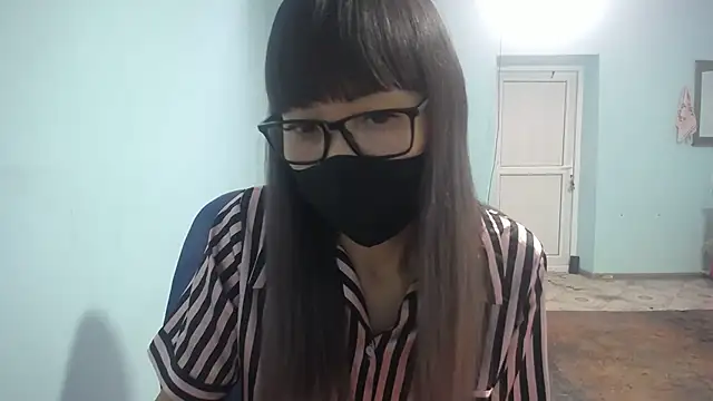 elllaaxx online show from September 13, 4:20 am