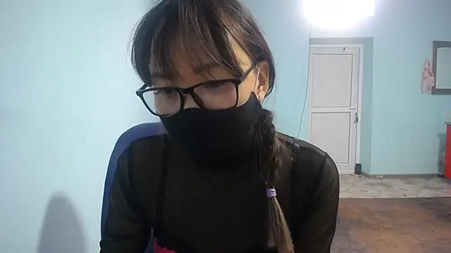 elllaaxx online show from October 25, 5:48 am