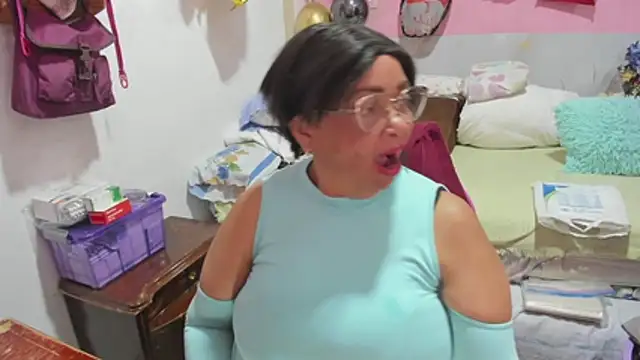 Mrs mommy  online show from March 25, 9:28 pm