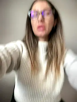 HotXMom online show from November 13, 7:07 am