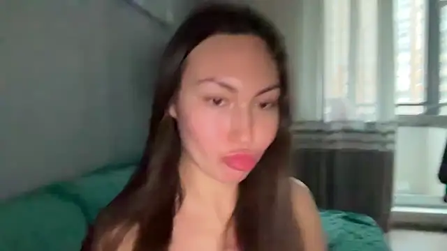 Snapshot of GIGI_BENNET chatting on September 16, 5:15 am GIGI BENNET online show from September 16, 5:15 am