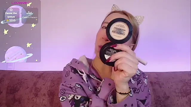 Snapshot of Miiaa_doll chatting on October 1, 11:59 am Miiaa doll online show from October 1, 11:59 am