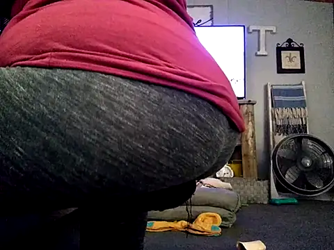 Snapshot of missthickness35_Pika chatting on October 22, 7:35 am missthickness35 Pika online show from October 22, 7:35 am