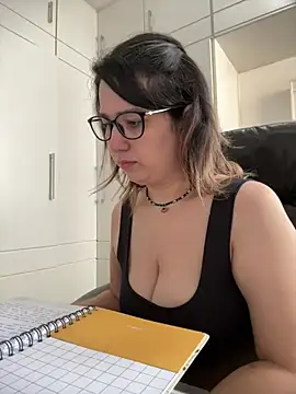 amooraaamoon online show from February 21, 1:12 pm