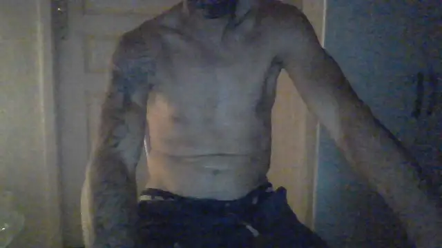 Snapshot of vinzz49 chatting on September 12, 4:02 am vinzz49 online show from September 12, 4:02 am