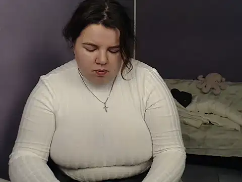 so shy online show from October 24, 10:22 am