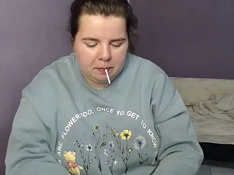 so shy online show from September 28, 9:47 am