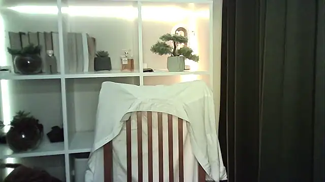 X Alisa online show from September 23, 7:01 pm