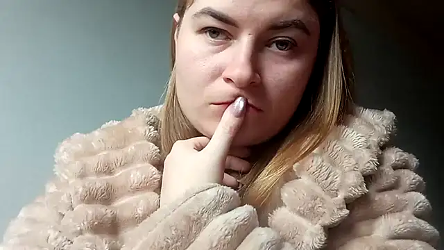 ElenaMaeer online show from February 13, 8:49 am