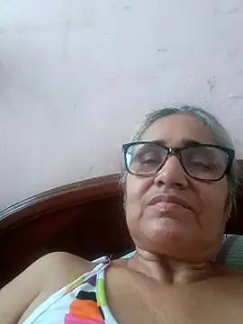  candi online show from November 6, 1:50 pm