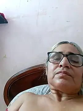  candi online show from October 1, 7:52 pm