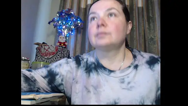 Snapshot of amorelara chatting on October 20, 1:47 pm amorelara online show from October 20, 1:47 pm